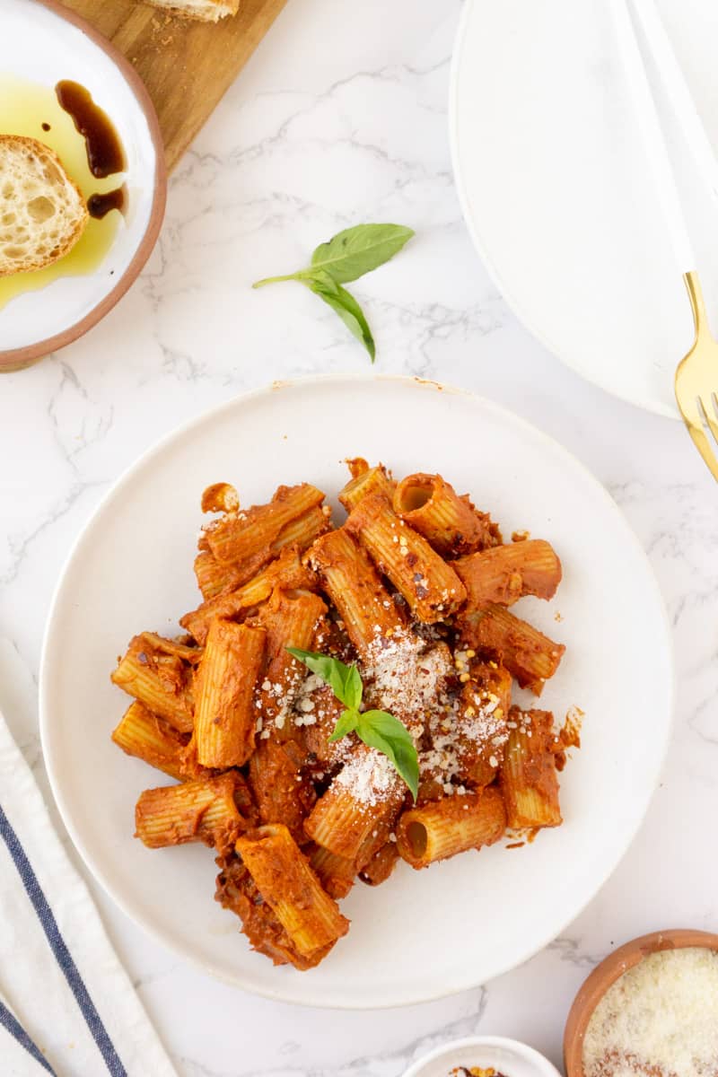 healthy spicy rigatoni without heavy cream